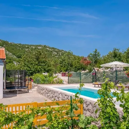 Villa Sanja In Makarska By Guide *