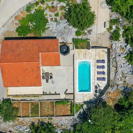 Sanja In Makarska By Guide Villa Duge Njive