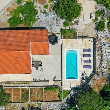 Villa Sanja In Makarska By Guide *